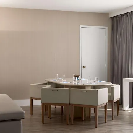 فندق إن إتش 4*
